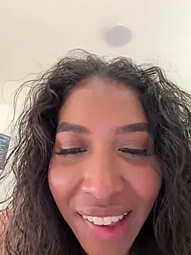 IamCrystal2 webcam