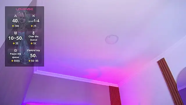 Tiffany_Valentiine webcam