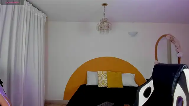 Alana__dolls_ webcam