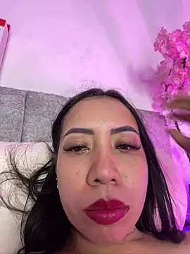 Sweet_hot_mia