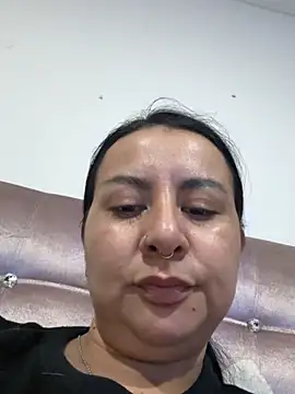Abril_Luv webcam