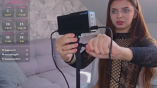 Eva_Devis
