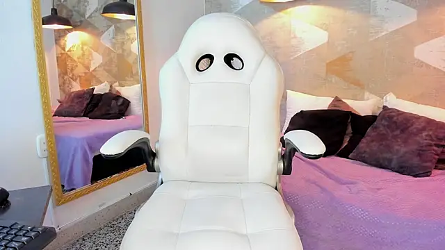 LalilaBrunettee live sex cam
