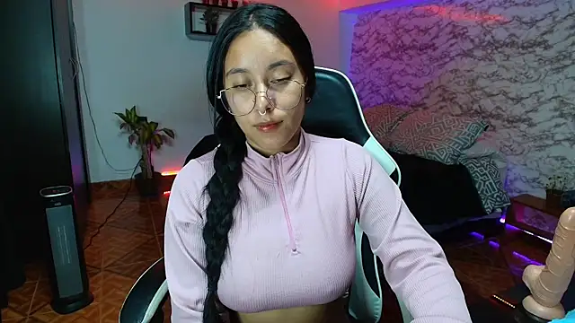 Camila_IRoose webcam