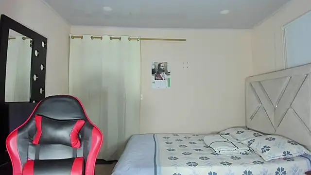 Toptony22 live cam on StripChat