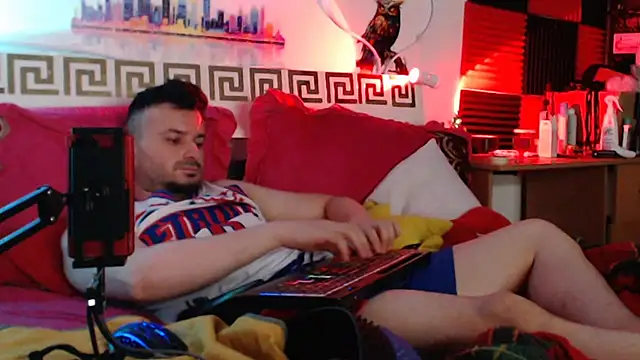 Hugec0ck007 live cam on StripChat