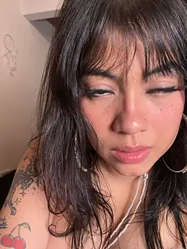 NefertitiXO webcam
