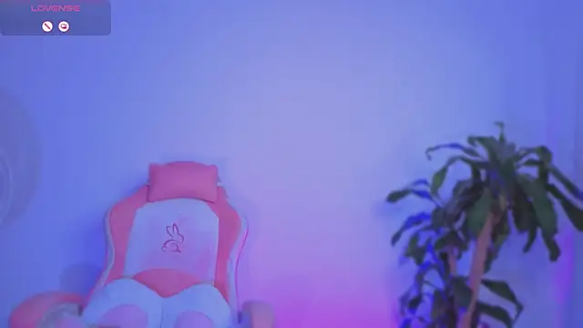 _MilaBloom_ webcam