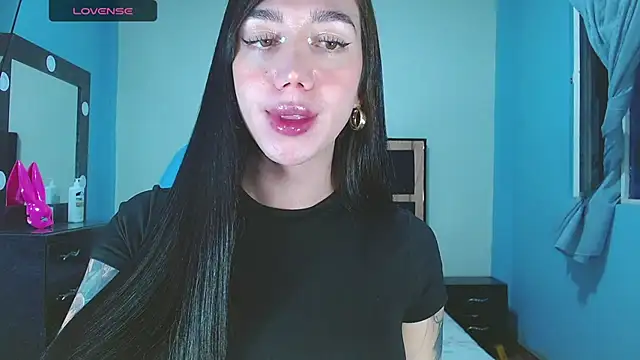 karla_zambrano Live Webcam on Stripchat
