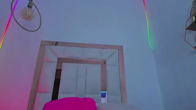 Skarleth_sexy69 live cam on StripChat