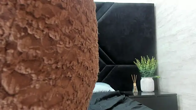 dantzel_ (F young) - show pussy
