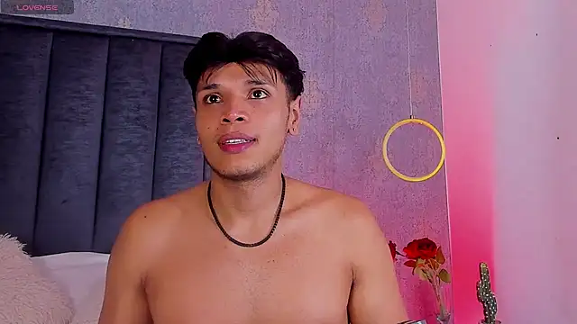 Alejandroo_Montenegro webcam