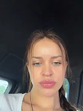 angelinateller (F young) - Ride dildo ❤️
