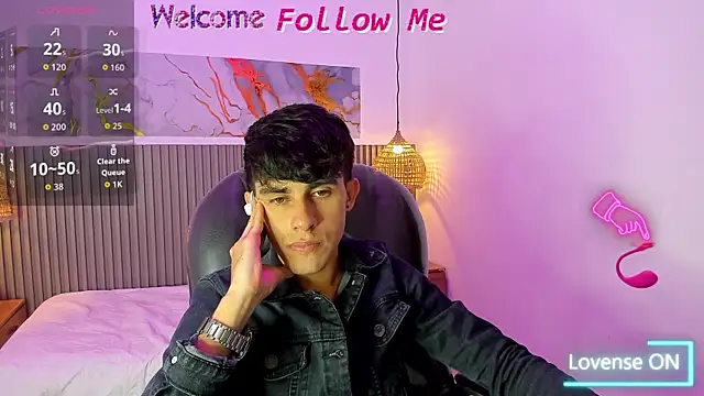 dyla_n18 (M young) - cum show public and play with dildo