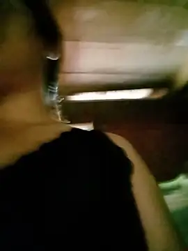 auro99 live cam on StripChat