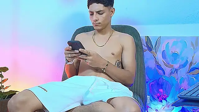 eliassalvatore_ (M young) - Come and talk, good websex and be free