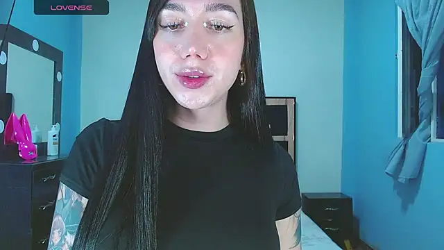 karla_zambrano webcam