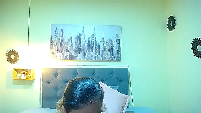 sasi_luna live cam on StripChat