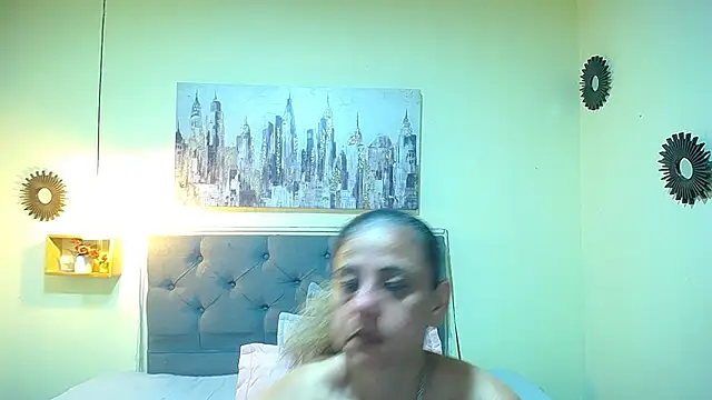 sasi_luna webcam
