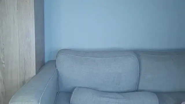 Kitten_Moon-TS live cam on StripChat