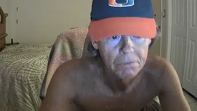 nakeedcowboi65 live cam on StripChat