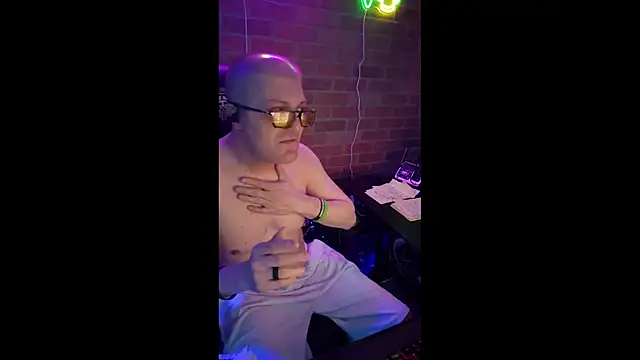 chronic_vibez live cam on StripChat