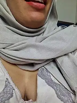 Lonalonaa9 live sex cam