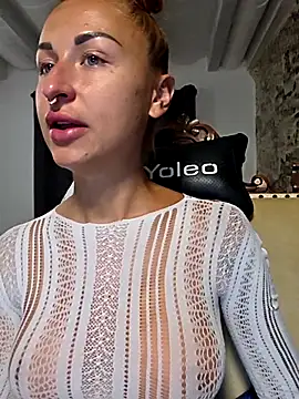 kylie_blck (Ask my age) - Countdown+ShowTits+Tonge+3 SurpriseVideo