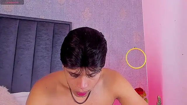 Alejandroo_Montenegro webcam