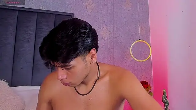 Alejandroo_Montenegro webcam