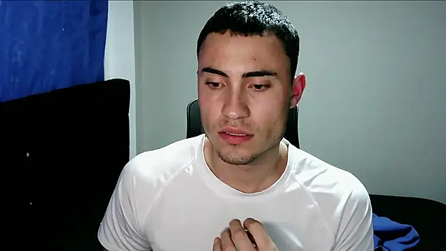 Ethann_Valee webcam