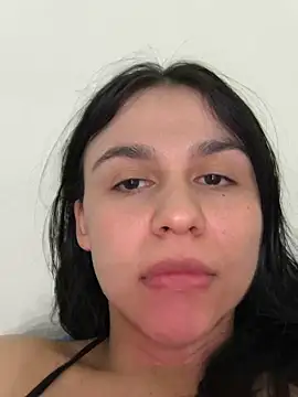 Daniela-rosee live cam on StripChat