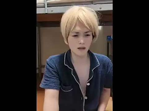 mgnhiroyuki live cam on StripChat