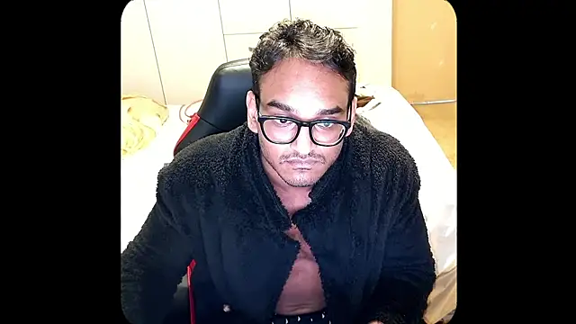 Theothermofo1 live cam on StripChat