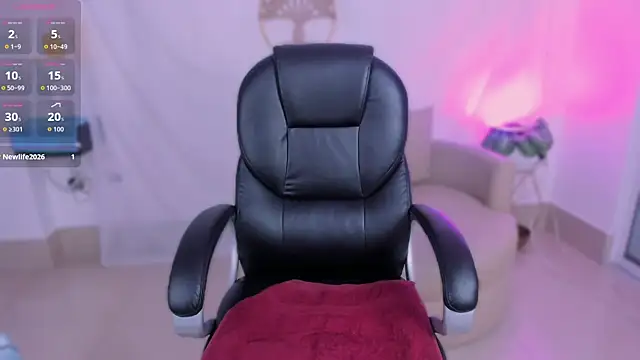 Ginni_charlotte webcam