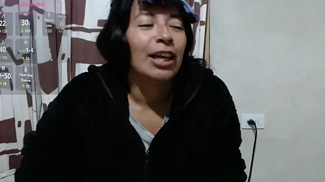 Acelinrose live cam on StripChat