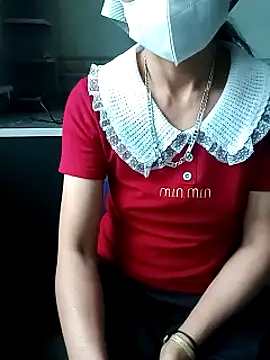 30yearr live cam on StripChat