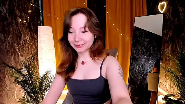 LanaBlu_ live cam on StripChat