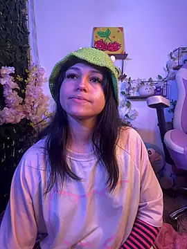 Eymmy_24 live cam