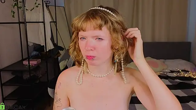 VioletDesiree webcam