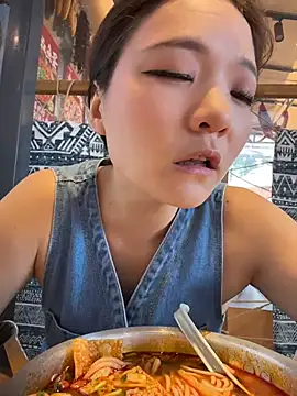 Xiaoxiaocheng678's cam show statistics and live stream