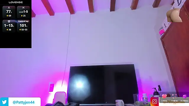 pattyjenkinss live cam on StripChat