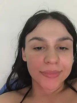 Daniela-rosee live cam on StripChat