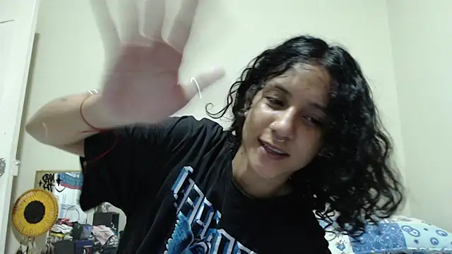 AlinaWoolf_ webcam