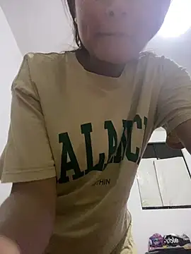 Debora9703 webcam