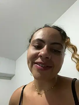 Chloe_Leaozinho webcam