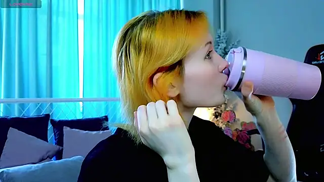 Kiara_Age webcam