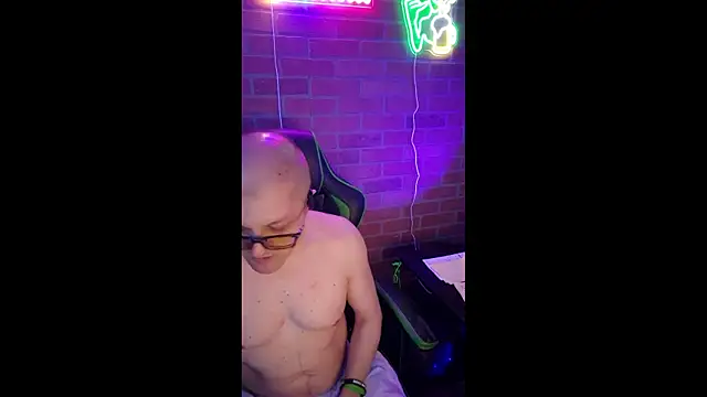 chronic_vibez - Chronic_vibez's free webcam - UK Sex Cams