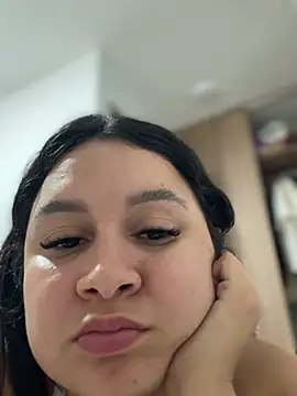 Pretty_Isadora webcam