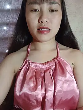 Cherry-squirtt live cam on StripChat